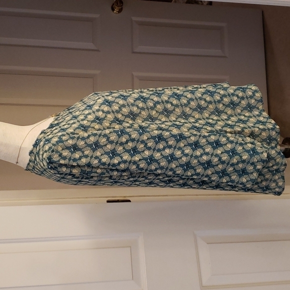 Cabi Jade Leaf Print Top - Picture 7 of 14